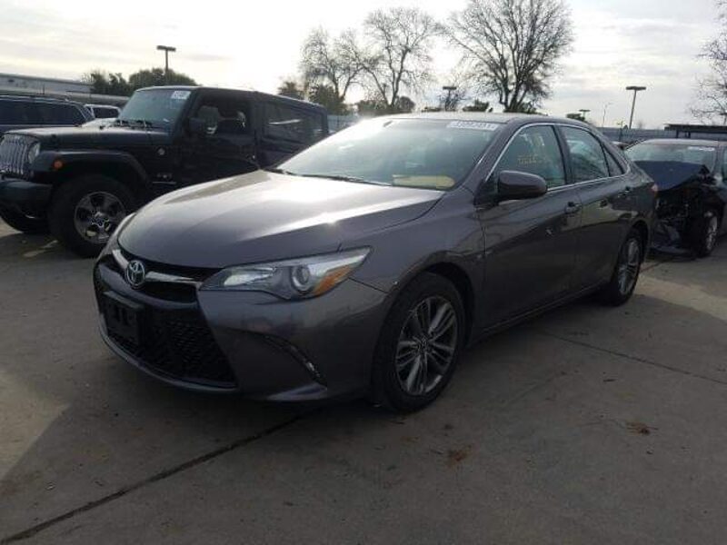 2015 TOYOTA CAMRY LE